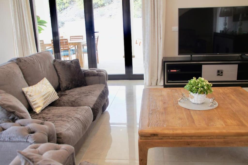Villa Vista Bella Costa Adeje In Ruhiger Villengegend Mit Meerblick Εξωτερικό φωτογραφία